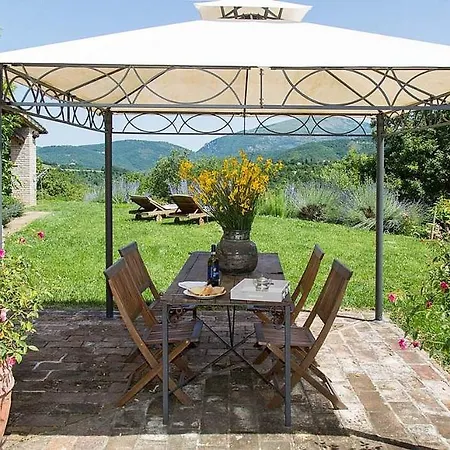 In Sleeps 4 With Pool Apartamento Galera