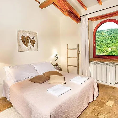 In Sleeps 4 With Pool Apartamento Galera