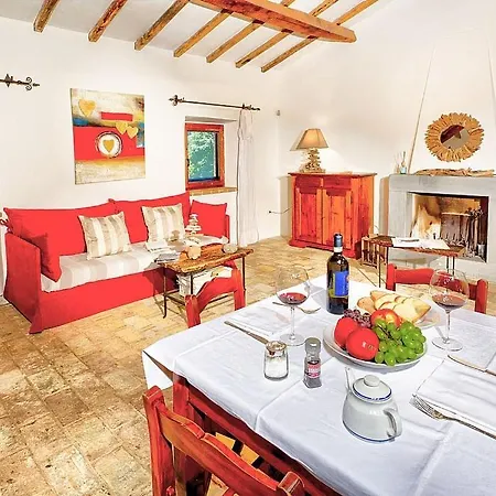 In Sleeps 4 With Pool * Galera