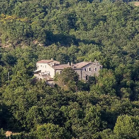 Apartamento In Sleeps 4 With Pool